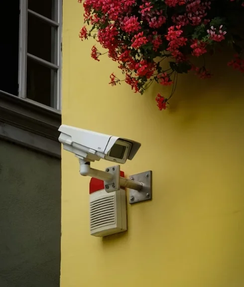 Can a PTZ Surveillance Camera Replace Multiple Fixed Cameras Today