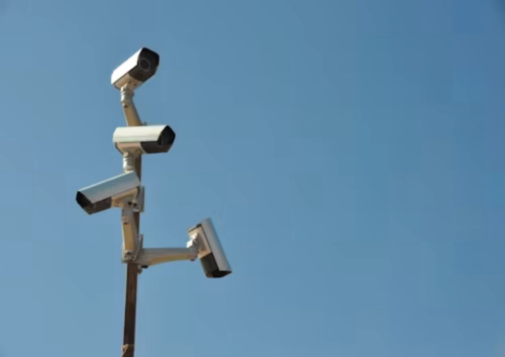 Why Do Auto-Tracking Security Cameras Lose Their Target