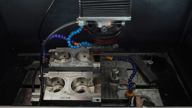 About Us Technology R&D Center7